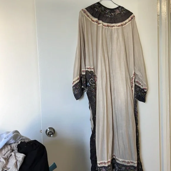 Magnolia pearl Duster/ Kimono - Picture 12 of 14